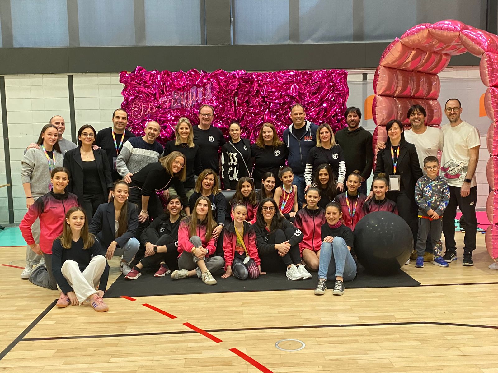 El Club Rítmica Serradells impulsa una gala benèfica a favor d’Associació Jovent en Risc d’Andorra.